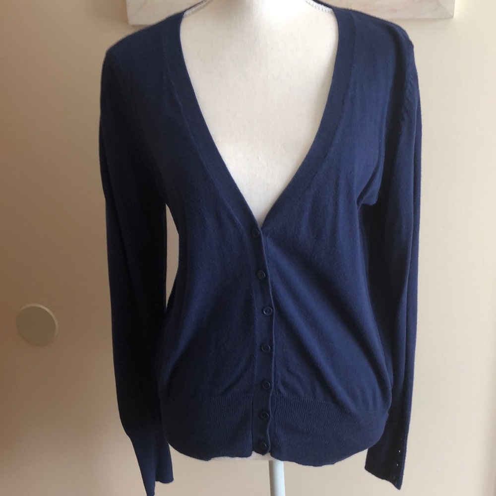 Worthington v neck cardigan